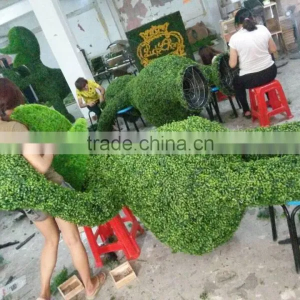Eco Friendly /Wholesale Fake Grass Animals Artificial Grass Topiary photo-2