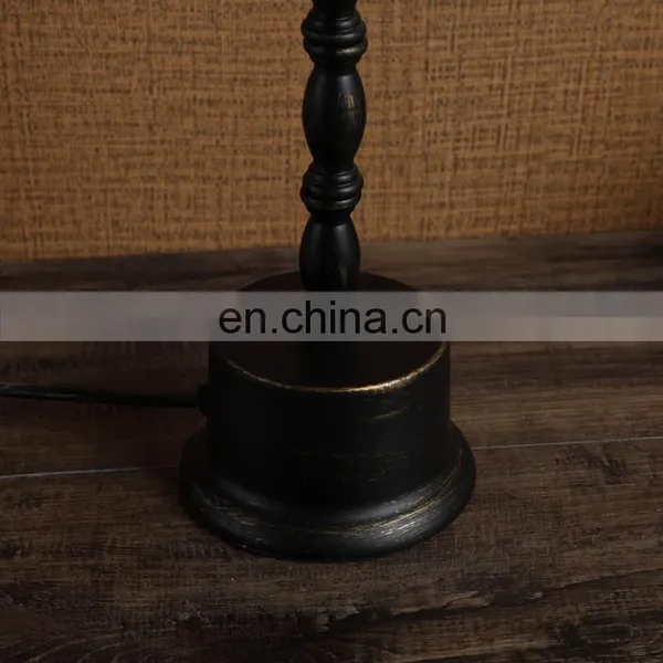 Good Choose Wedding Gift Indoor Lights Decoration Iron Material Vintage Bedside Table Lamp photo-7
