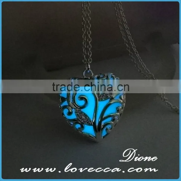 Cheap Alloy Luminous Glow in the Dark Heart Locket Charm Pendant Ladies Jewelry Necklace photo-4