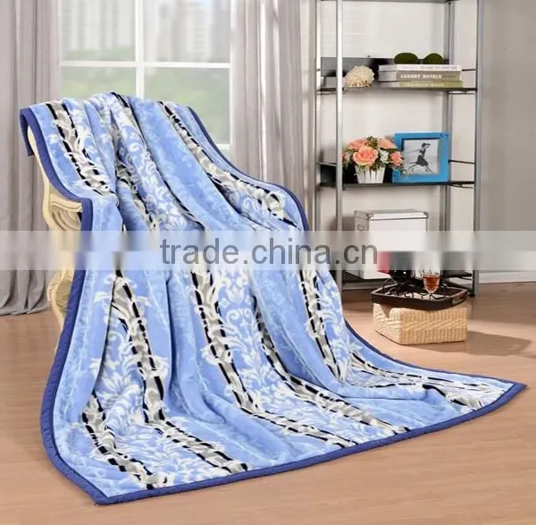 2015 Popular Silver Flowers Pattern Blue Colour Raschel Blanket