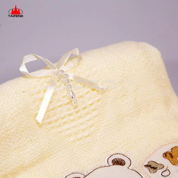 OEM Design Fancy Felt One Side Imitated Cotton Europe Baby Shawl Fleece Blanket photo-3