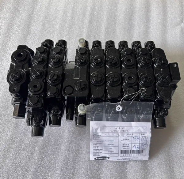Excavator parts XCMG XE60D 65D excavator distribution valve Hengli HVSE-12 multi-way valve main control valve assembly