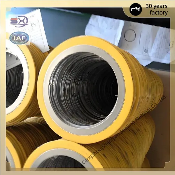 These SS304 Metal-Graphite Spiral-Wound Gaskets, Compliant With 6A Standards, Feature Robust Inner and Outer Rings photo-2