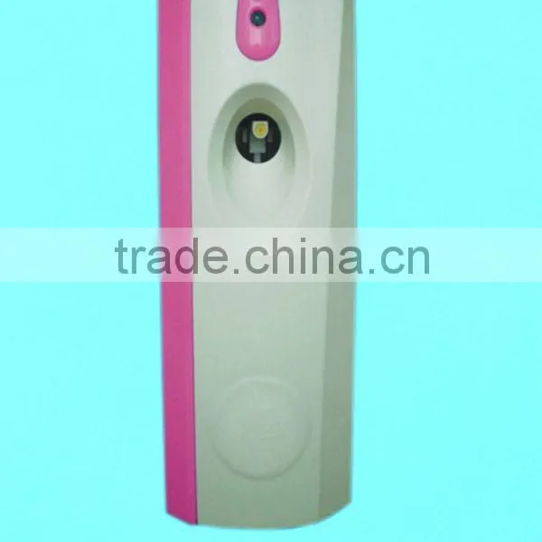 Automatic perfume sprayer