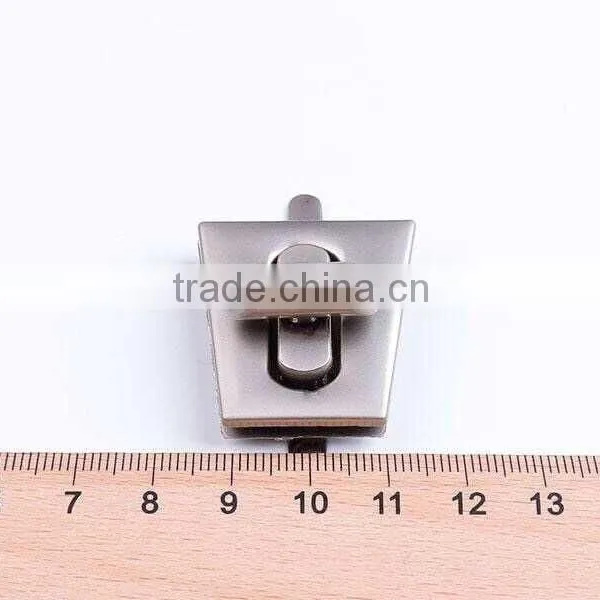 Factory Ladder Turn Lock Metal Handbag Lock for Satchel photo-4