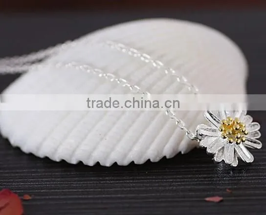 Sterling Silver Lovely Daisy Flower Charm Chain Pendant Necklace photo-4