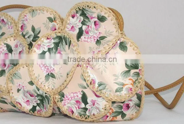 China Stylish Fashion Girls Messenger Bag Crochet Design Light Weight photo-5