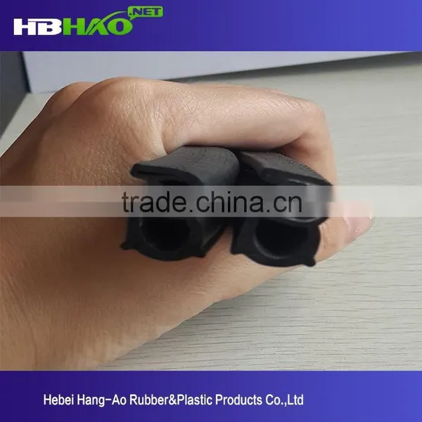 Weather Resistance Auto Sunroof Windshield Rubber Seal Strip photo-2