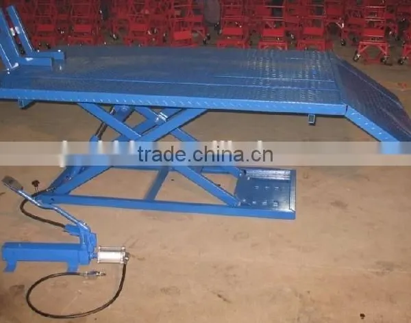 1500LB Air/Hydraulic Motorcycle Lift Table With CE photo-4