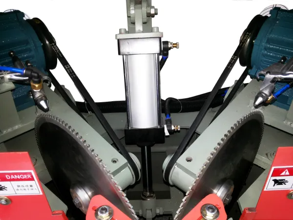 Double Head Saw Aluminium Cutting Saw Machine 6kg/cm2 photo-2