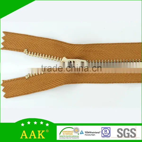 Metal Zipper Manufacturer 4#light Gold Close End With 4YG Slider photo-3
