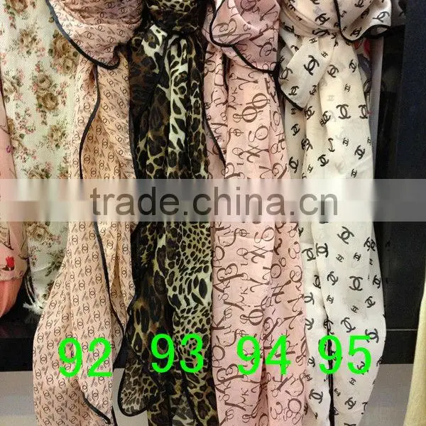 SQ023 Muslim Scarf Embroidery Scarf Square Scarf
