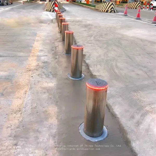 UPARK K4 K8 K12 Car Park Spaces Secured Not Hydraulic Bollard Protective Automatic Bollards With 304 Stainless Steel photo-3