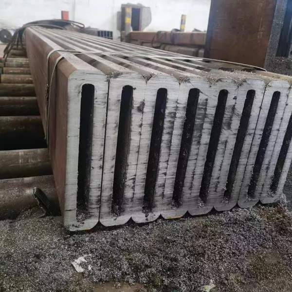 Large-diameter Customized Thick-walled Seamless Square and Rectangular Steel Pipes, Made of 16mn and 20#, With a Large Quantity of In-stock Products Available for Cutting and Retail Sale photo-2