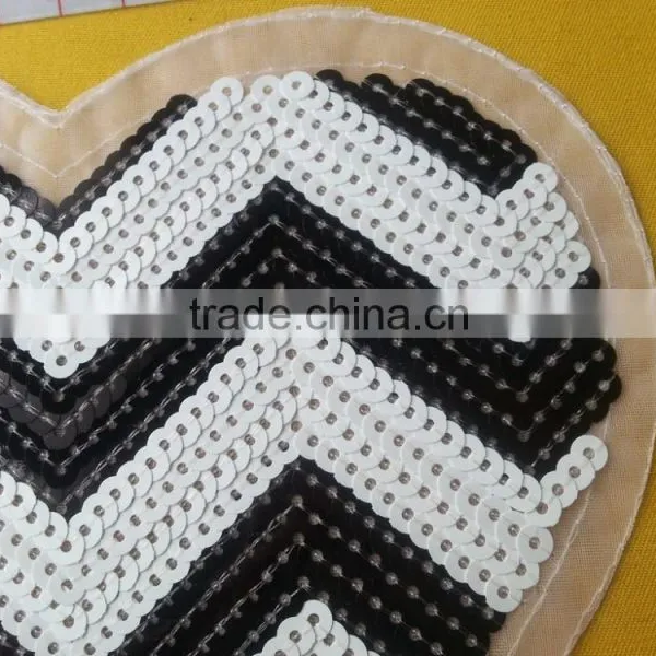 2015 New Arrive White and Black Heart Shape Emboridery Squin Patches -- M110 photo-2