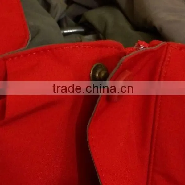 The Sporty Pants Use Plastic Covered Top Metal Ring Snap Button photo-6