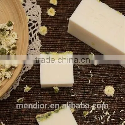 Natural White Chrysanthemum Essential Oil & Goat Milk Handmade Soap Face Cleaning Soap Dry Flower Antiallergic OEM Custom Brand photo-2