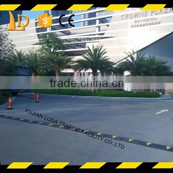 Economy Solid Plastic Speed Bumps for Road Safety photo-2