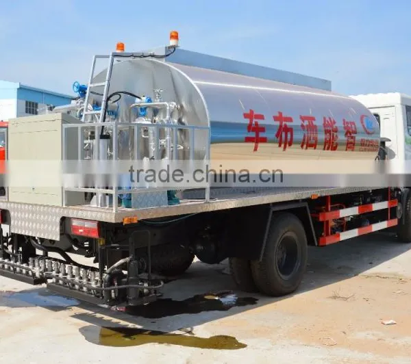Sinotruk 8000L Pavement Maintenance Truck/intelligent Asphalt Distributor Truck for Sale photo-3