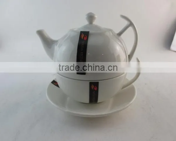White Cheap Ceramic/porcelain Tea Pot Set With Special Handle photo-2