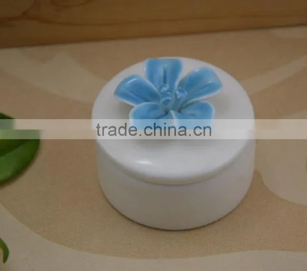 Wholesale Porcelain Jewel Box With Flower Shape Design photo-4