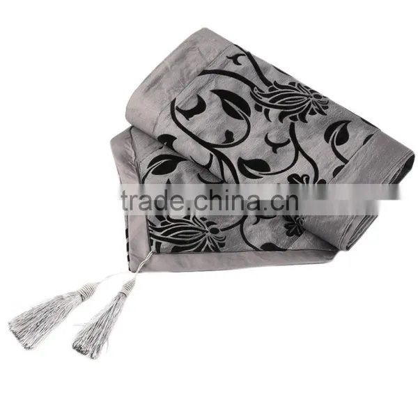 2016 New Flock Floral White Taffeta Retro Decorative Wedding Bed Table Runner Cloth photo-3