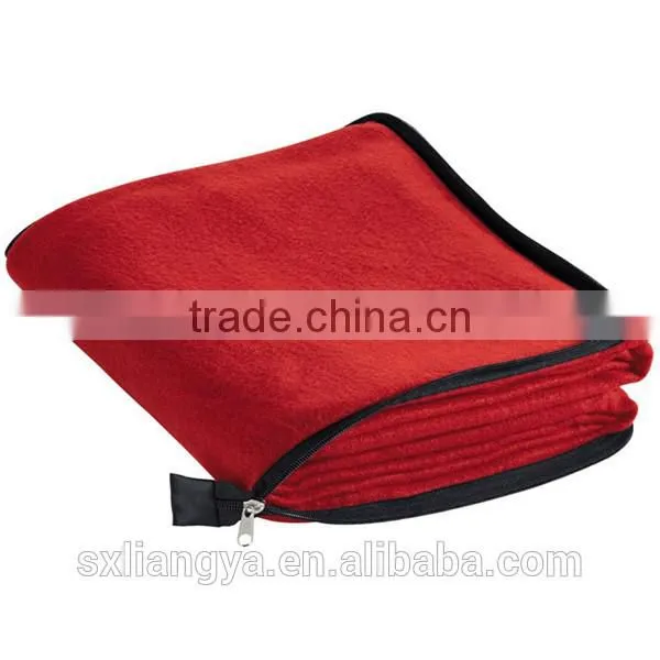 2017 New Eco-Friendly Foldable 2 in 1 Pillow Blankets photo-3