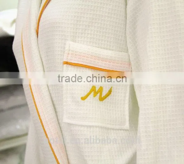 Chinese Products Waffle Bath Robe With Embroidery Logo photo-4