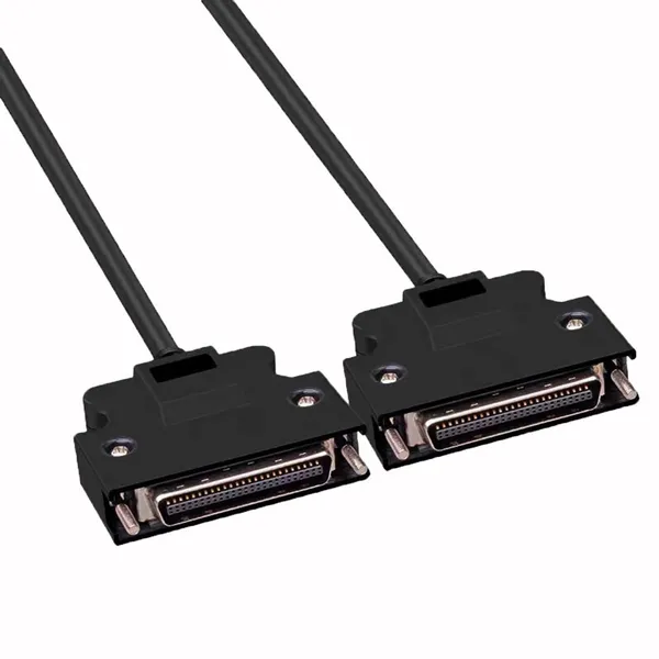 50-контактный SCSI-кабель для передачи данных и связи с самыми мужскими разъемами на обоих концах (Male-to-Male)