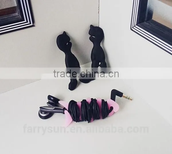 Customized Shape and Logo Soft Silicone Rubber Earphone Cord Cable Winder photo-6