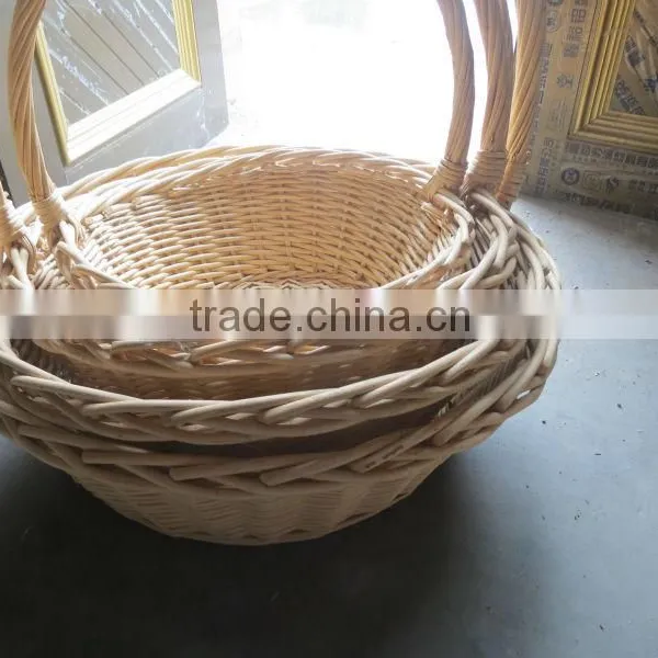 The Set of 4 Round Willow Flower Basket With Long Handle