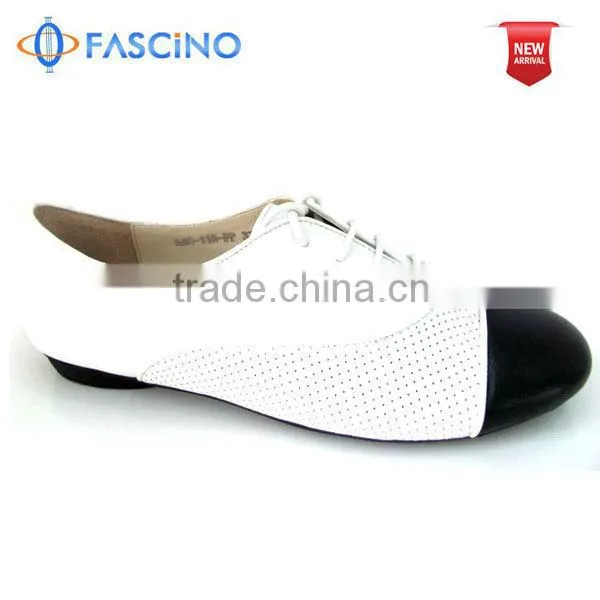Fashionable Women Leather Shoe