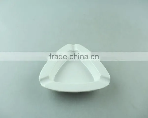 Stocklots Triangle Shape White Ceramic Ashtrays photo-2