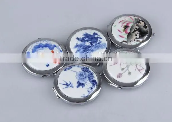 The Ceramic Surface Round Flip Mirror photo-3