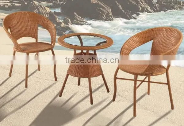 Wicker Leasure Table and Chair