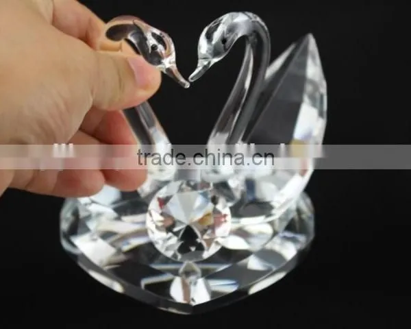 Factory Directly Sale Beautiful Couple Crystal Swans photo-4