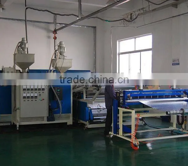 Floor Sarking Reinforced Aluminum Foil Laminated Woven Fabric Thermal Insulation Sheet photo-6