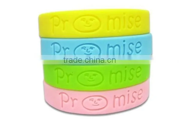 Small MOQ Cheap Custom Silicone Wristbands photo-4