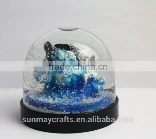 OEM Canada Vancouver Aquarium Souvenir Acrylic Snow Globe for Sale photo-4