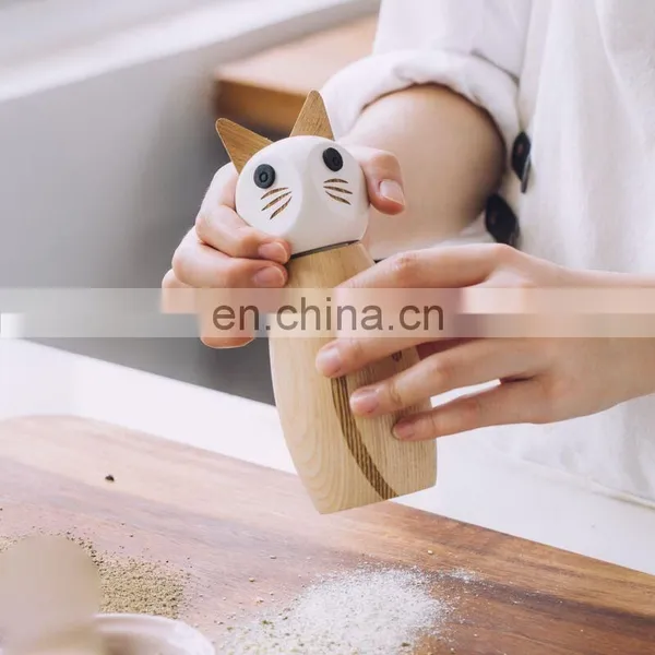 2021 Best Quality Custom Logo New Design Mini Acacia Wooden Salt Pepper Grinders photo-2