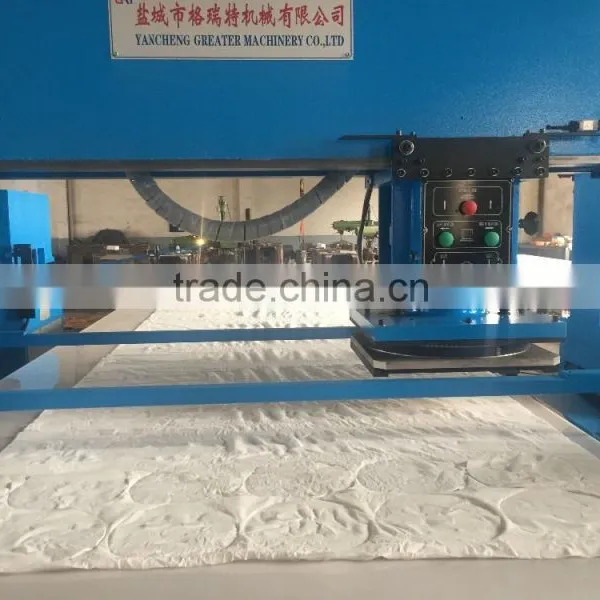 Facial Mask Full Automatic Cutting Machine/automatic Facial Mask Machine