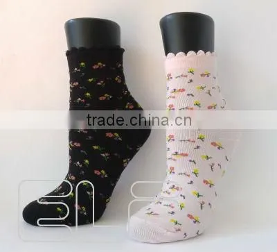 Women Cotton Flower Print Colorful Socks