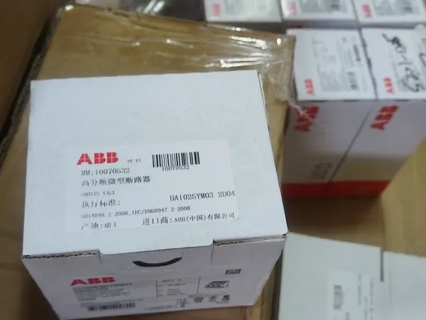 Long-term supply of original high-score micro circuit breaker BA1025YM03 2D04 S803S C6