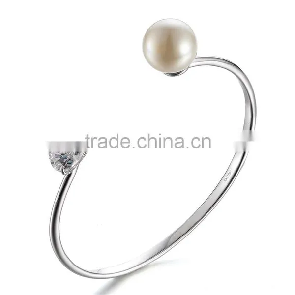 European Jewelry 2016 Latest Designs Pearls Bangles photo-4