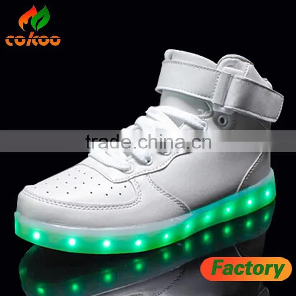 Chaussure Led Shoes for Women and Men Light Up Casual Shoes for Adults Promotion