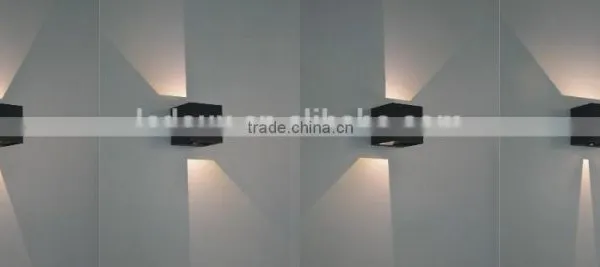 Adjustable 4w Outdoor LED Wall-mounted Night Light photo-3