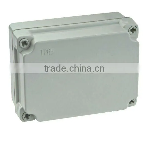 PLASTIC DISTRIBUTION BOX