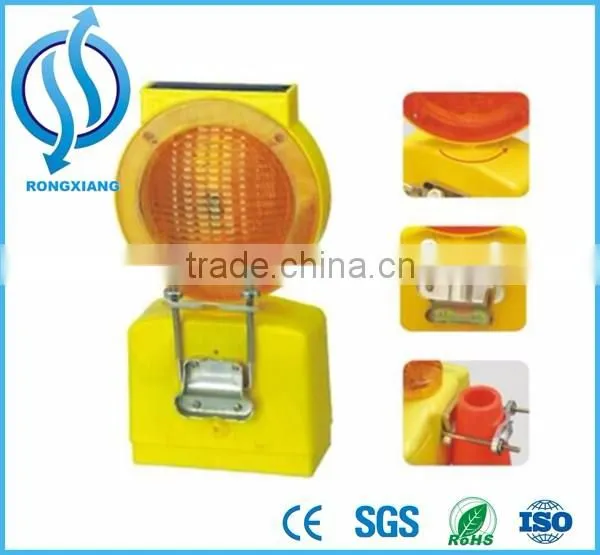 Flashing Road Safety Barricade Solar Warning Light for Sale photo-2