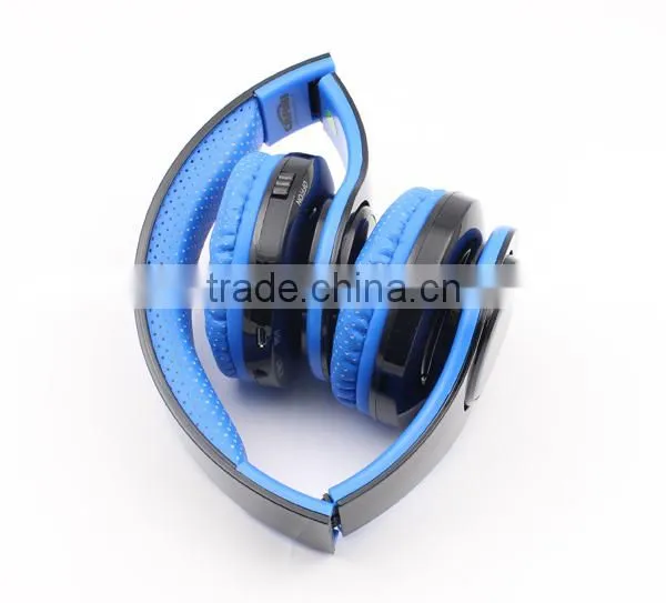 Solar Energy Earphone and Folding China Bluetooth Headset Price Made in China Bluetooth Headset photo-3