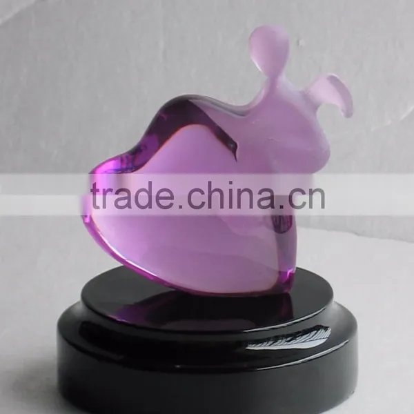 Custom Clear Resin Heart Shape Angel Figurine Small Wedding Guest Gift photo-2